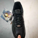 Air Force 1 Low Black x Supreme